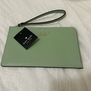 New with tag attached Kate Spade (Staci) wristlet